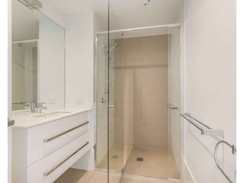 11304/26 Holdsworth Street, Coorparoo QLD 4151