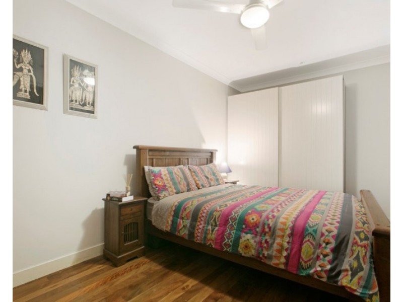 20 Smith Street, Holland Park QLD 4121