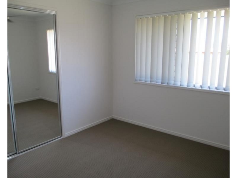 6 Surwold Way, Loganlea QLD 4131