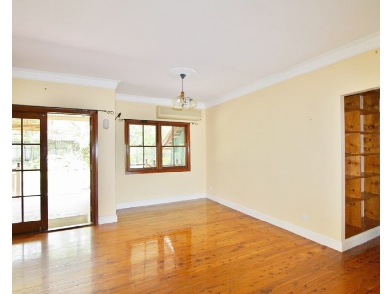 118 Layard Street, Holland Park QLD 4121