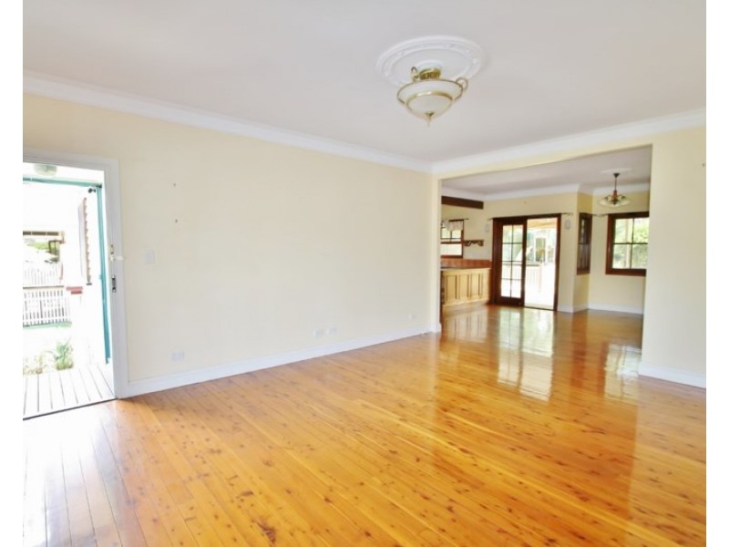 118 Layard Street, Holland Park QLD 4121