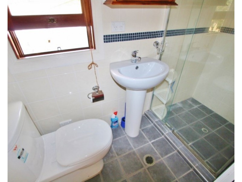 118 Layard Street, Holland Park QLD 4121