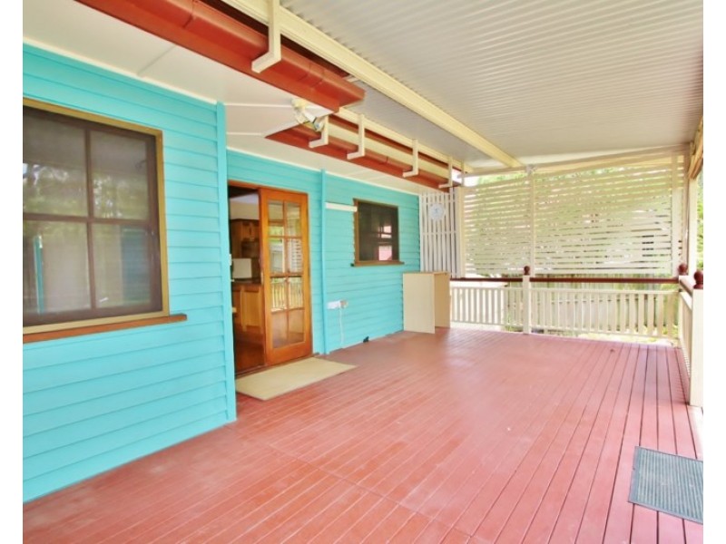 118 Layard Street, Holland Park QLD 4121