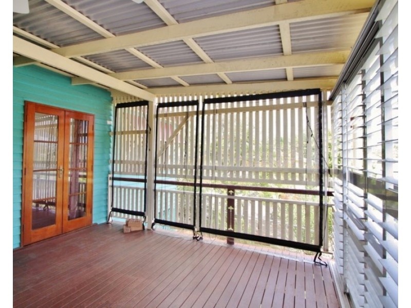 118 Layard Street, Holland Park QLD 4121