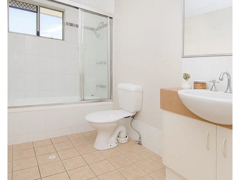 1/29 Oatland Crescent, Holland Park West QLD 4121