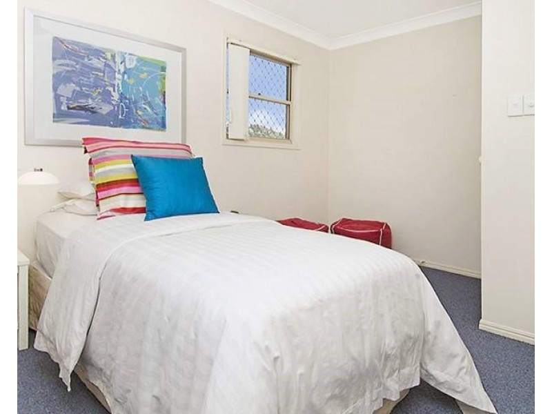 1/29 Oatland Crescent, Holland Park West QLD 4121