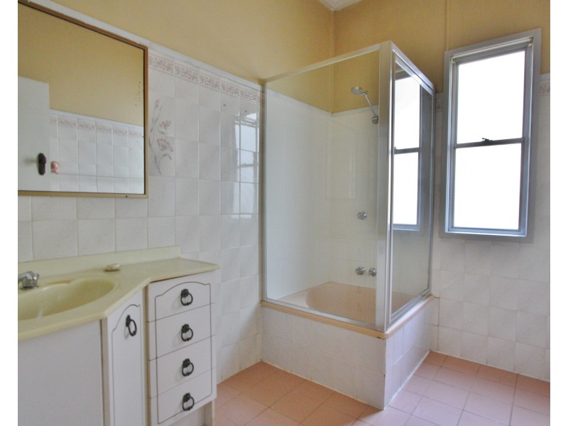 58 Creek Road, Mount Gravatt East QLD 4122