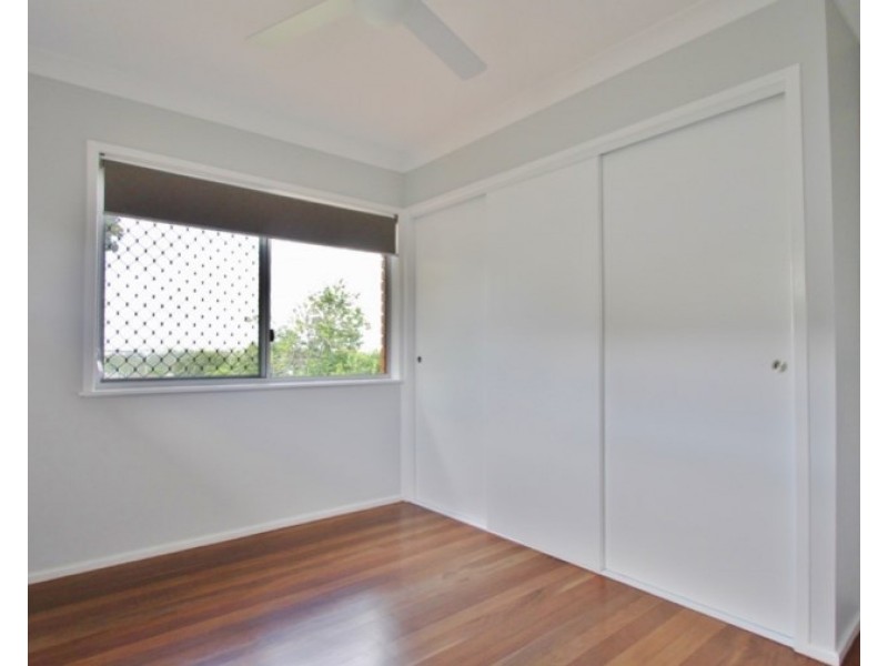 25 Chiniala Street, Mansfield QLD 4122