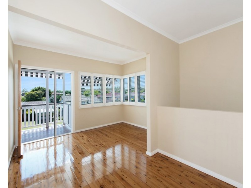 42 Renton Street, Camp Hill QLD 4152