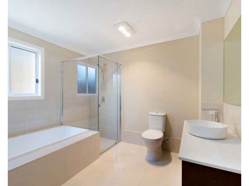 42 Renton Street, Camp Hill QLD 4152