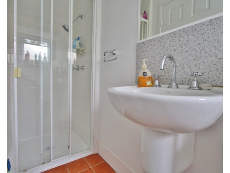 1/8 Mahina Place, Wishart QLD 4122