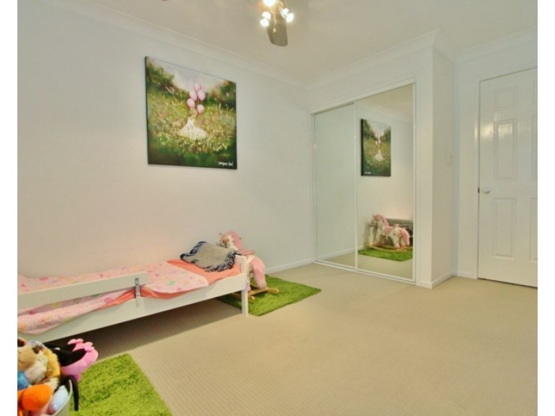 1/8 Mahina Place, Wishart QLD 4122