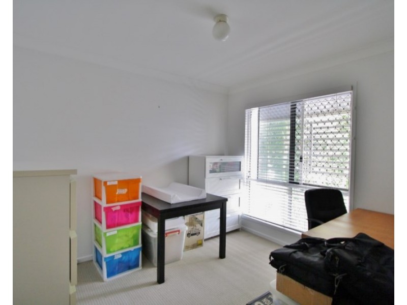 1/8 Mahina Place, Wishart QLD 4122