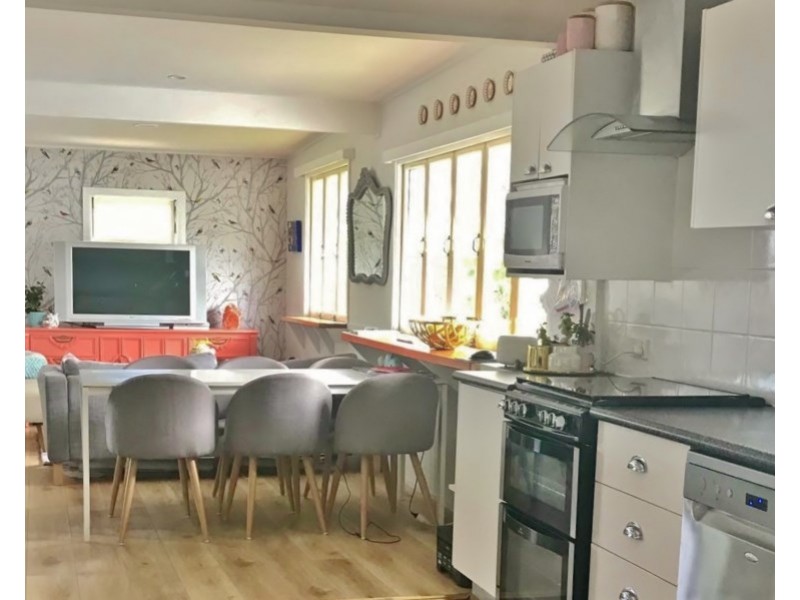 128 Strong Avenue, Graceville QLD 4075