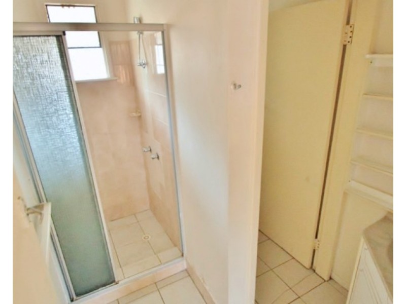 2/29 Arnold Street, Holland Park QLD 4121