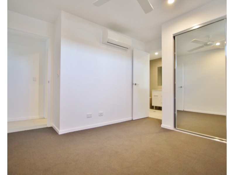 1/11 Lagonda Street, Annerley QLD 4103