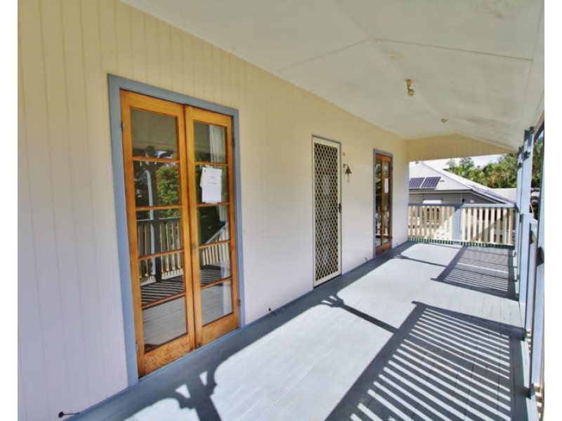 15 Hamel Road, Holland Park West QLD 4121