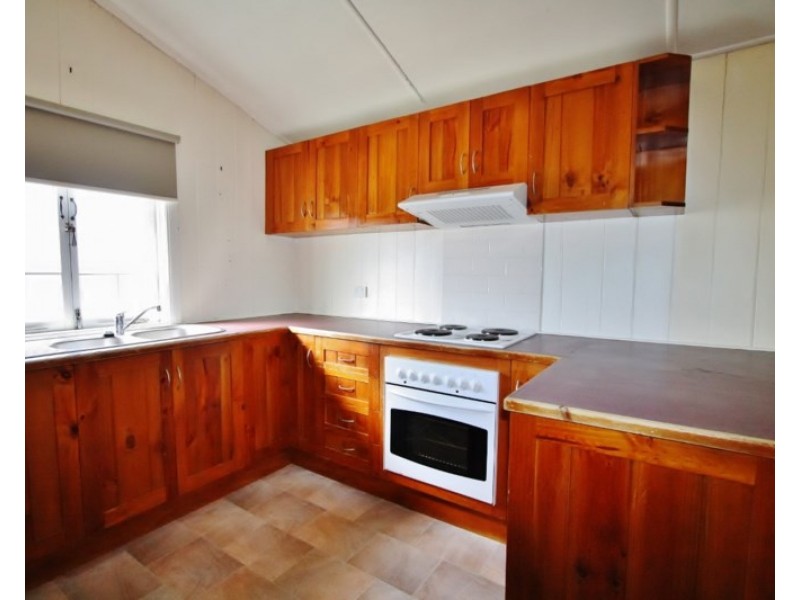 15 Hamel Road, Holland Park West QLD 4121