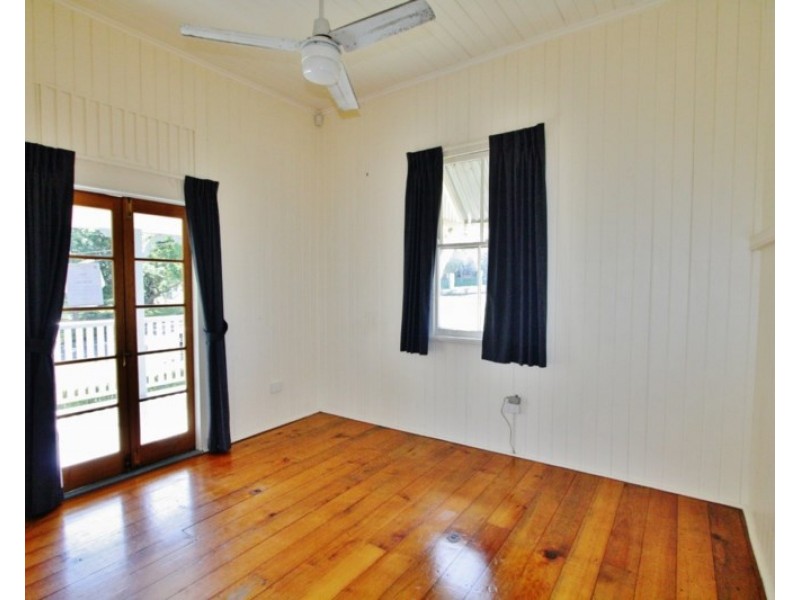 15 Hamel Road, Holland Park West QLD 4121