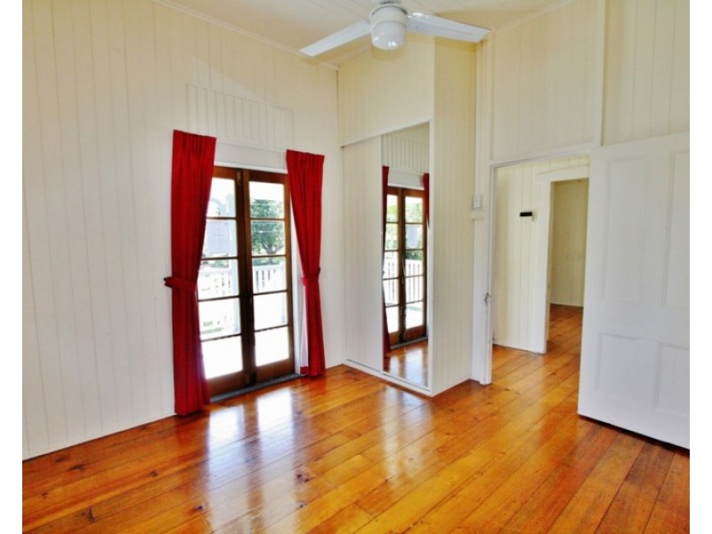 15 Hamel Road, Holland Park West QLD 4121