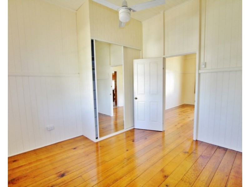 15 Hamel Road, Holland Park West QLD 4121