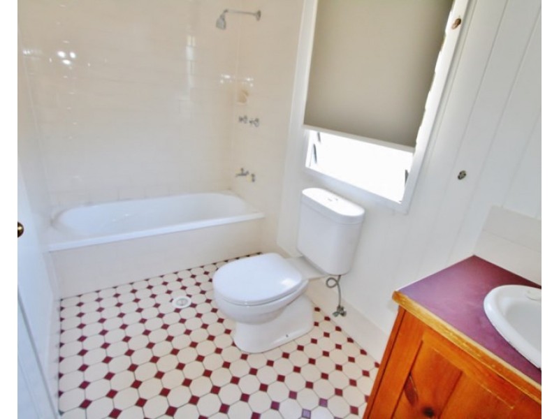 15 Hamel Road, Holland Park West QLD 4121