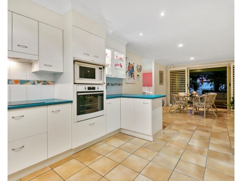 3 Sorrento Close, Carindale QLD 4152