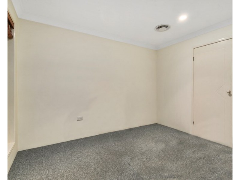 3 Sorrento Close, Carindale QLD 4152