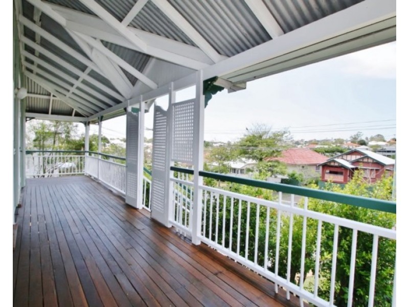 85 Bunya Street, Greenslopes QLD 4120