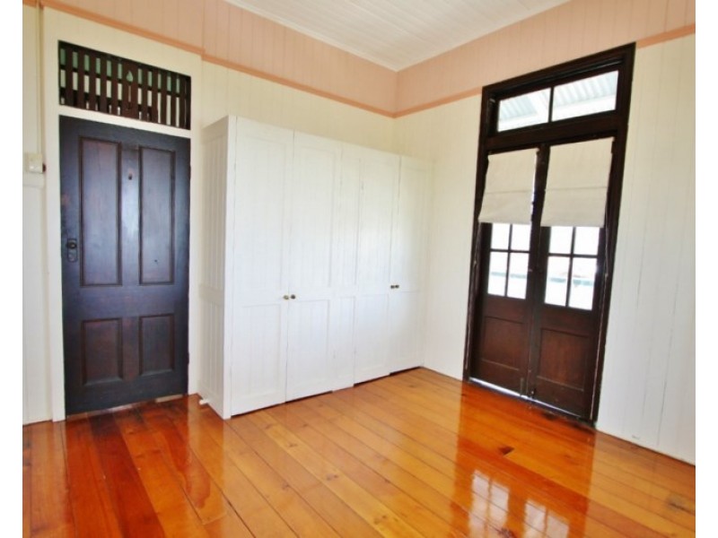 85 Bunya Street, Greenslopes QLD 4120