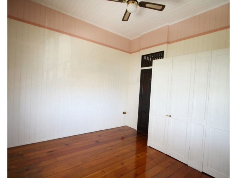 85 Bunya Street, Greenslopes QLD 4120