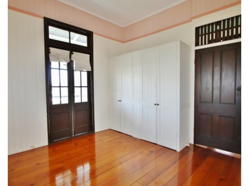 85 Bunya Street, Greenslopes QLD 4120