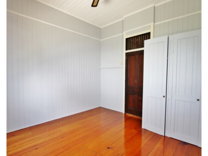 85 Bunya Street, Greenslopes QLD 4120