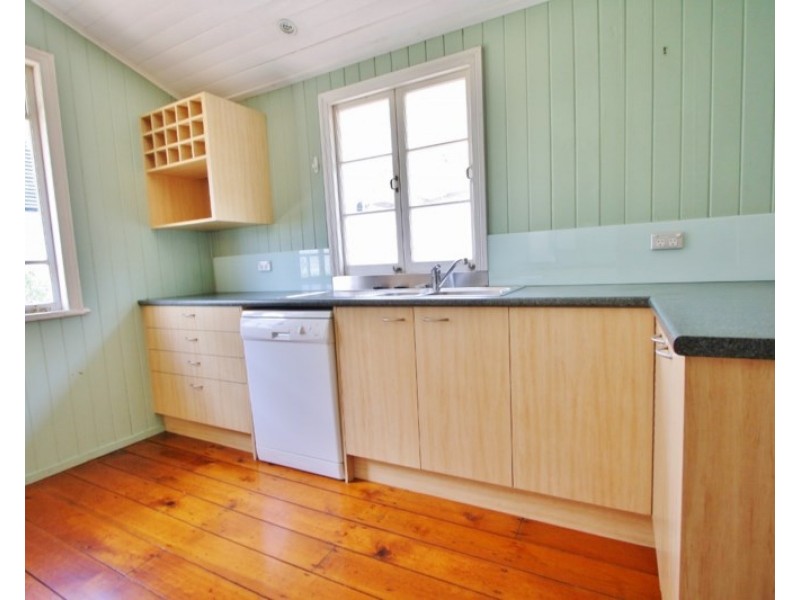 85 Bunya Street, Greenslopes QLD 4120