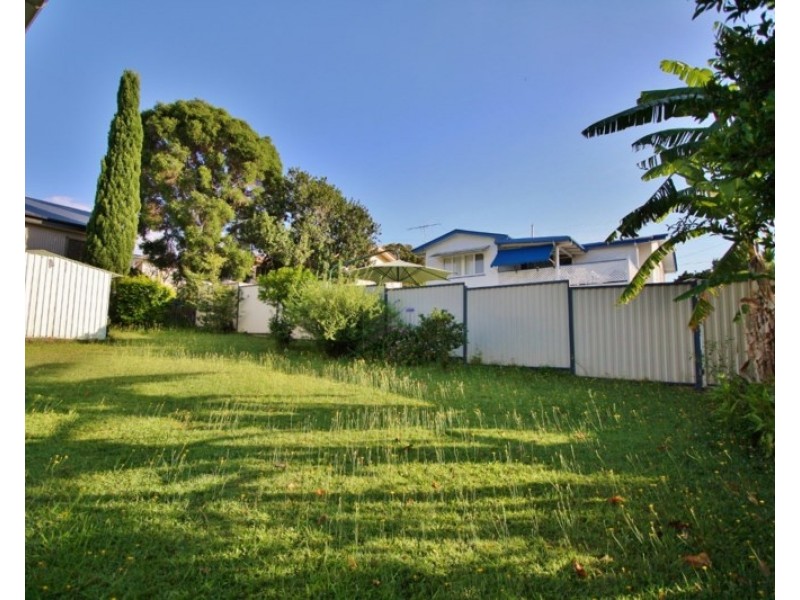 12 Bonneville Street, Holland Park West QLD 4121