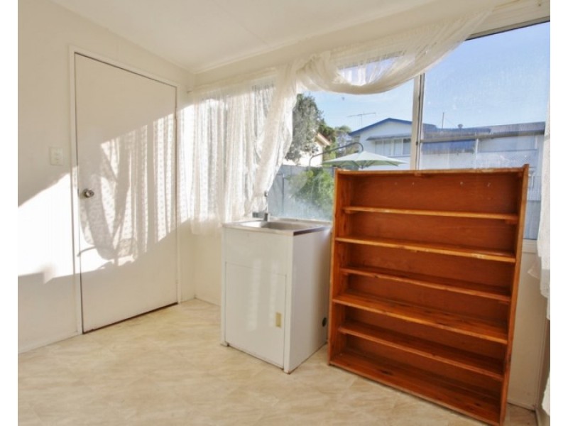 12 Bonneville Street, Holland Park West QLD 4121