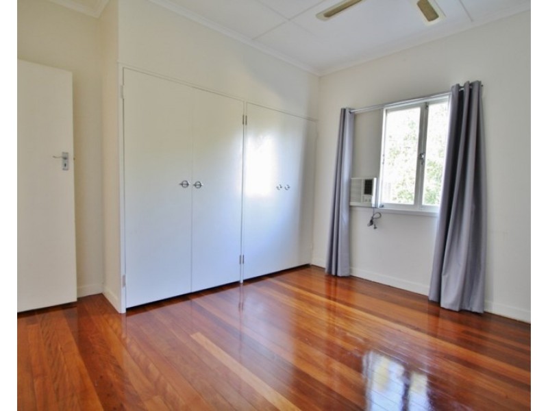 12 Bonneville Street, Holland Park West QLD 4121