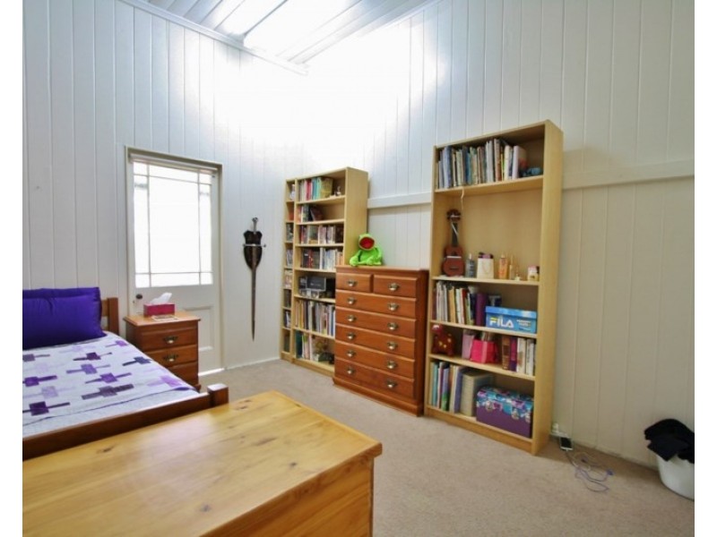 62 Chelmer St East, Chelmer QLD 4068