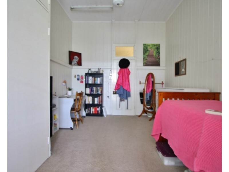 62 Chelmer St East, Chelmer QLD 4068