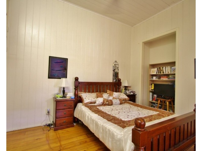 62 Chelmer St East, Chelmer QLD 4068