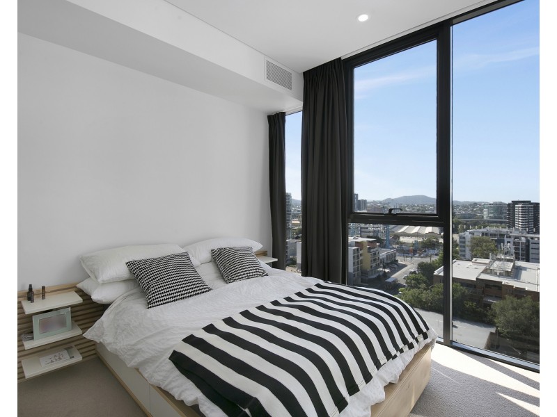 810/109 Melbourne Street, South Brisbane QLD 4101