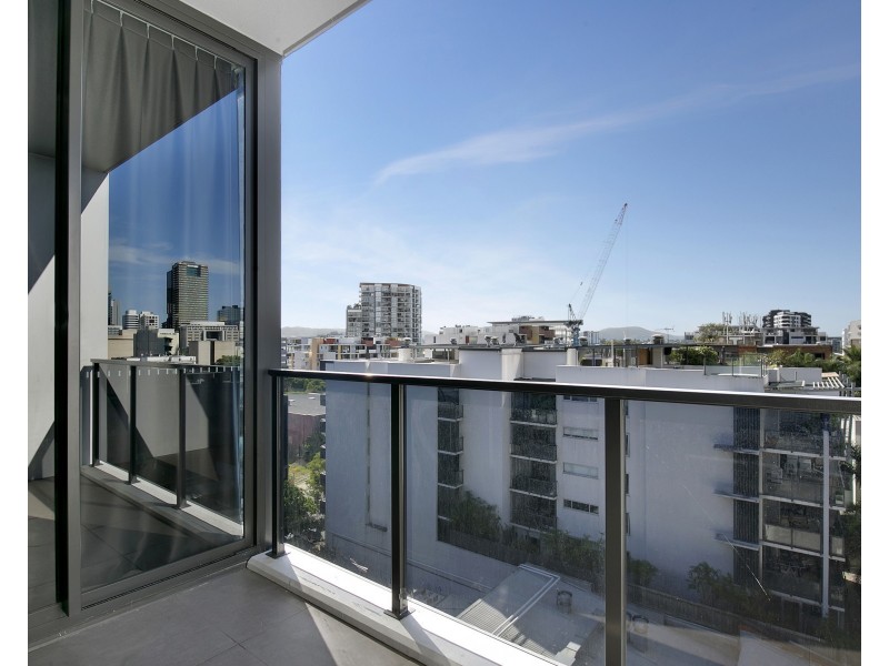 810/109 Melbourne Street, South Brisbane QLD 4101