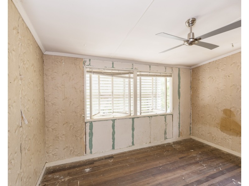 154 Bapaume Road, Holland Park West QLD 4121