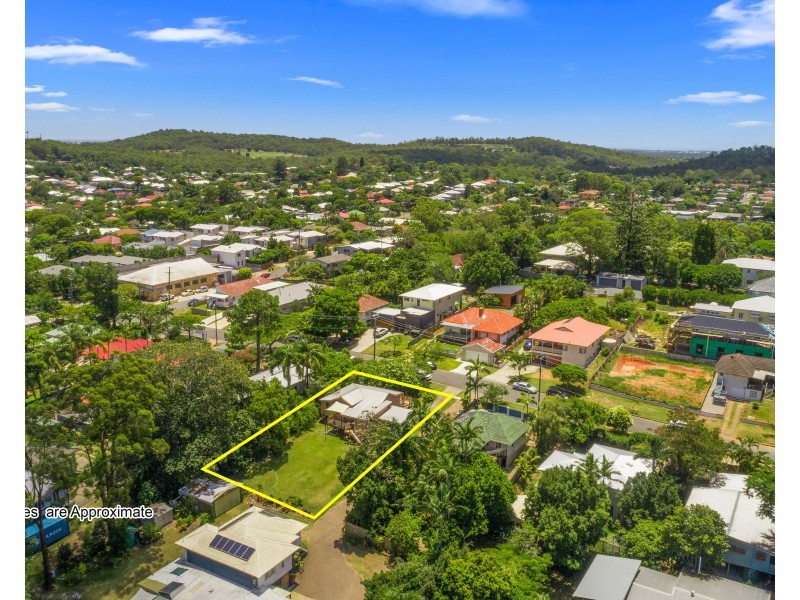 31 Eric Road, Holland Park QLD 4121