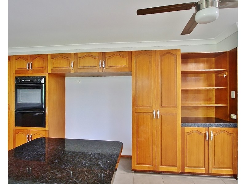 4 Nanga Street, Eight Mile Plains QLD 4113