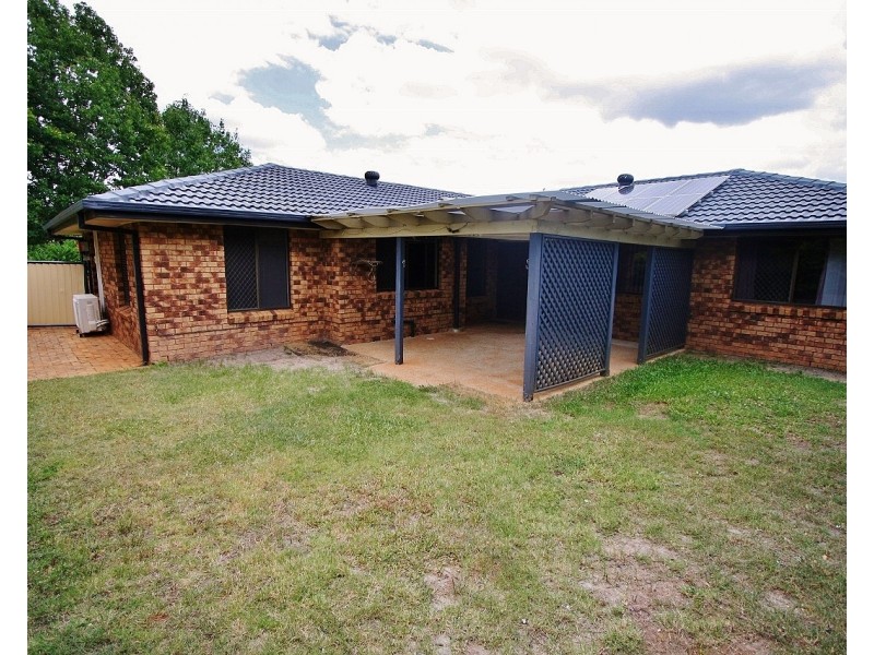 4 Nanga Street, Eight Mile Plains QLD 4113