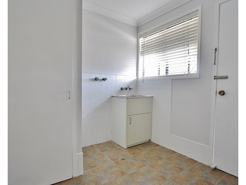 4 Nanga Street, Eight Mile Plains QLD 4113