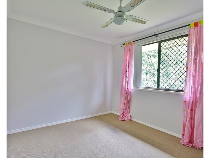 4 Nanga Street, Eight Mile Plains QLD 4113