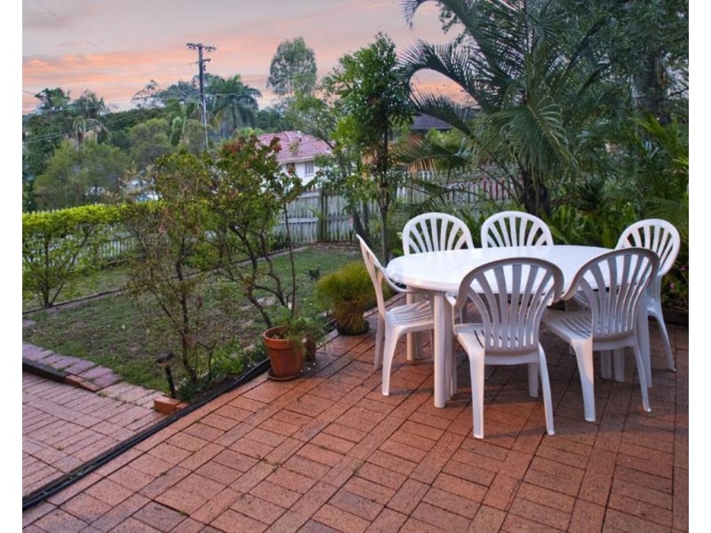 2 Brendon Street, Tarragindi QLD 4121