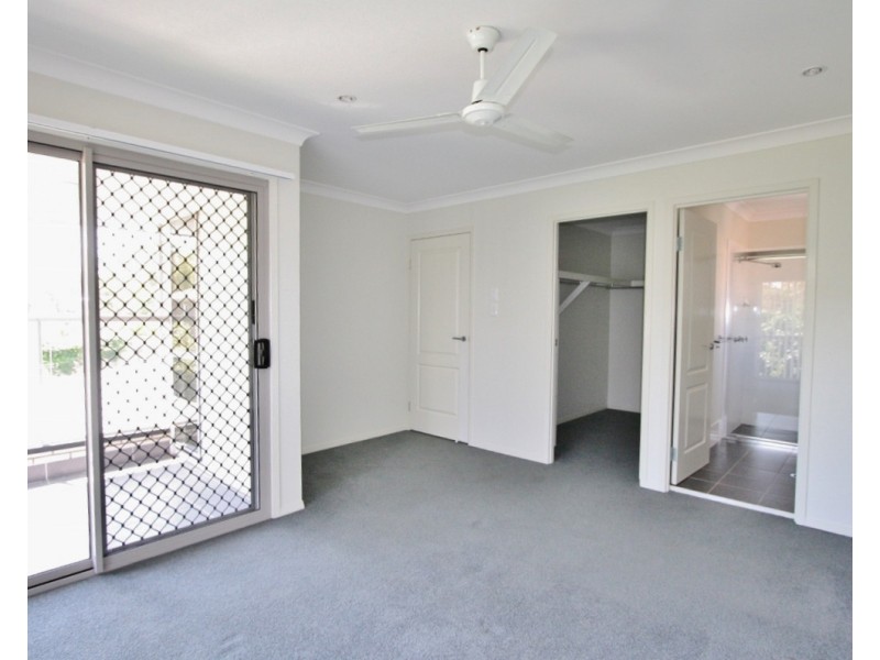 28 Friend Street, Wakerley QLD 4154